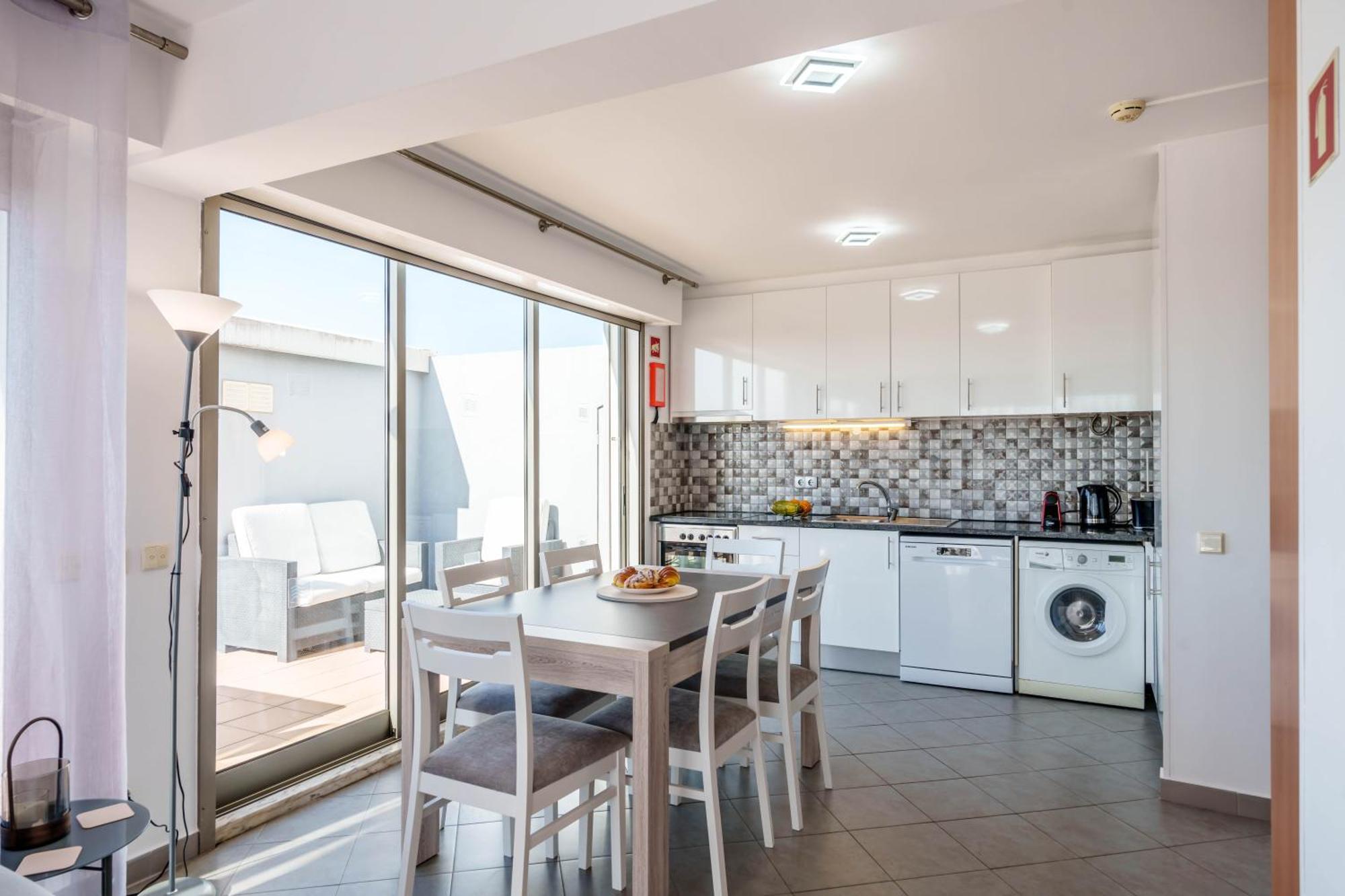 Breathtaking Coral Ocean View Apartment At Oa Portimão Exterior photo